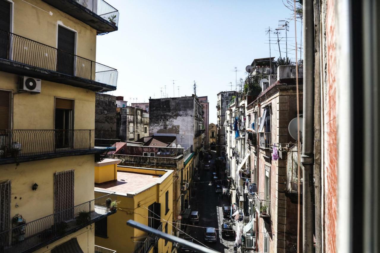 مبيت وإفطار نابولي Spicchi Di Sole المظهر الخارجي الصورة